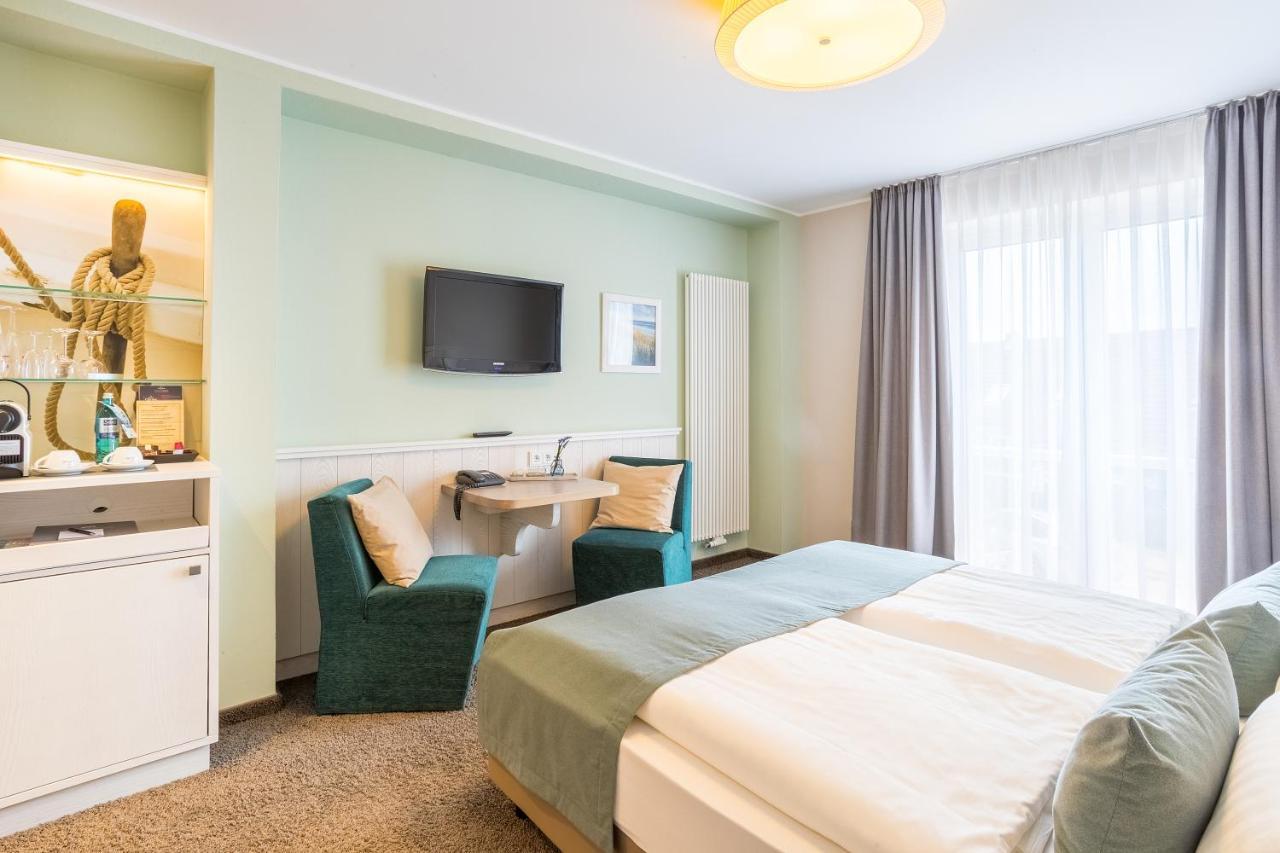 Hotel Regina Maris Norddeich  Buitenkant foto